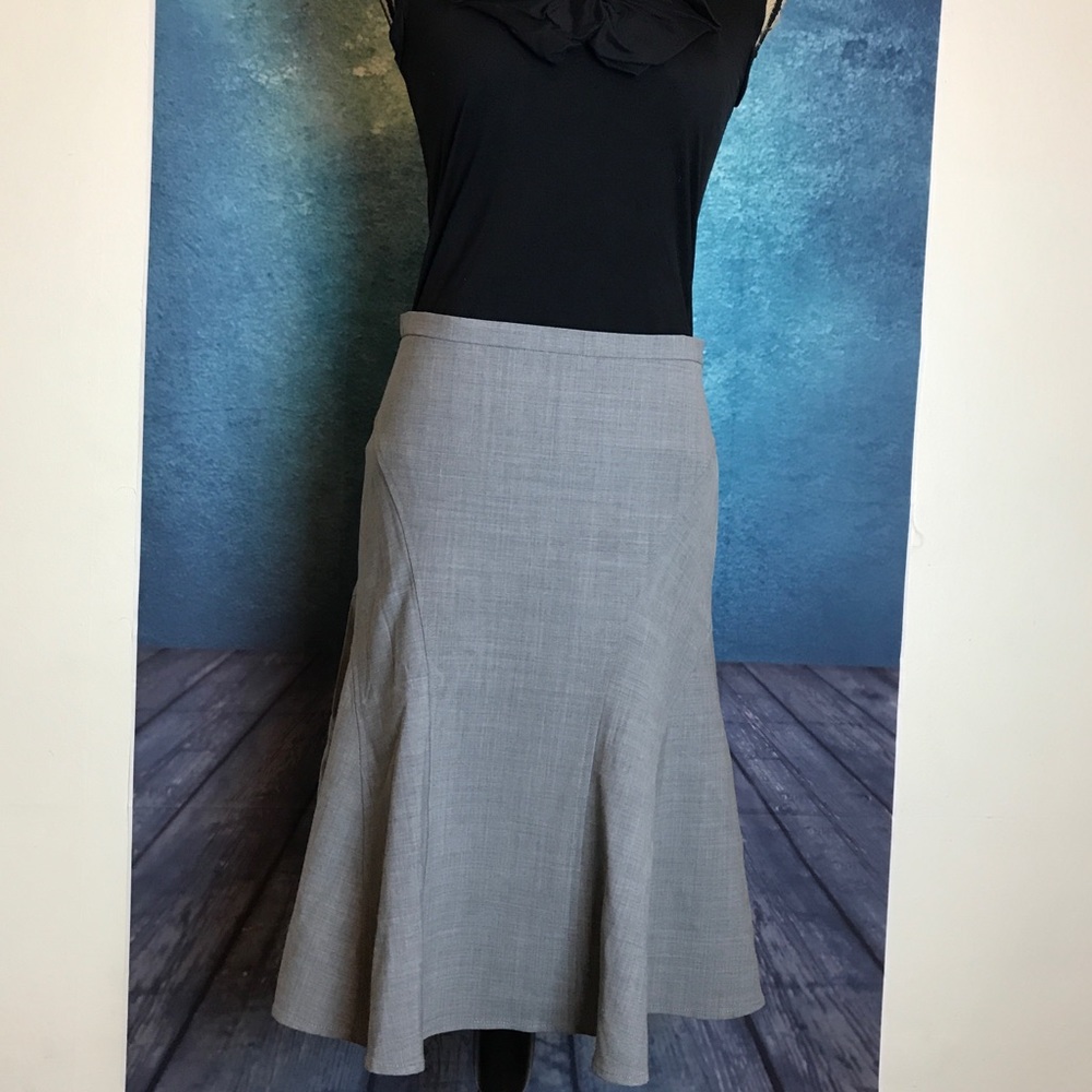 BCBG Gray Career trumpet Skirt Size 0